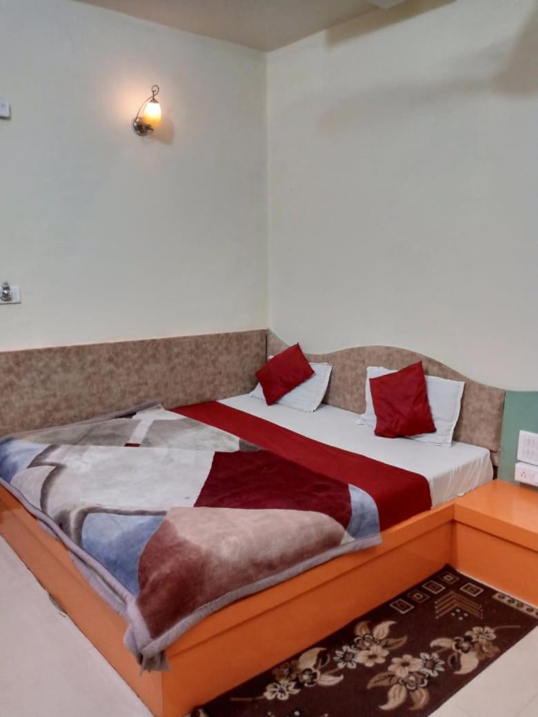 Hotel Amar Palace Pachmarhī Εξωτερικό φωτογραφία